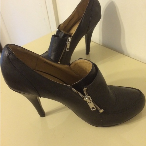 ✂️REDUCED✂️     👠Gorgeous black heels👠