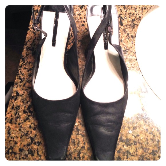 Cute lightly worn dark blue Nine West