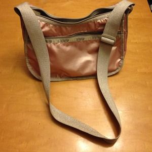 Pink crossbody Lesportac bag