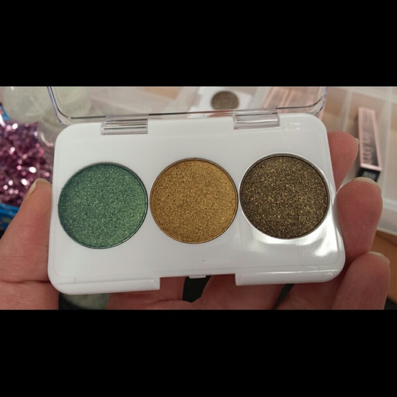 Mary Kay Eye Shadow New!