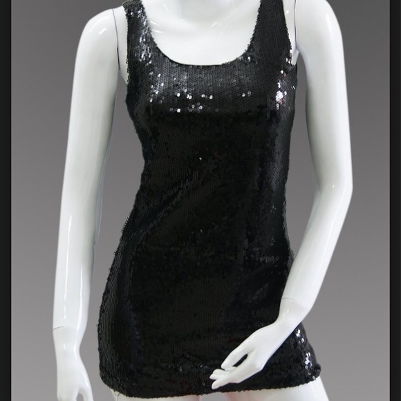 Tops - ❗️️SALE❗️Black sequin dress/tunic
