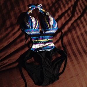NWOT! Blue Multi-Colored Monokini w/Gold Accents