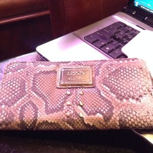 Nicole Miller wallet