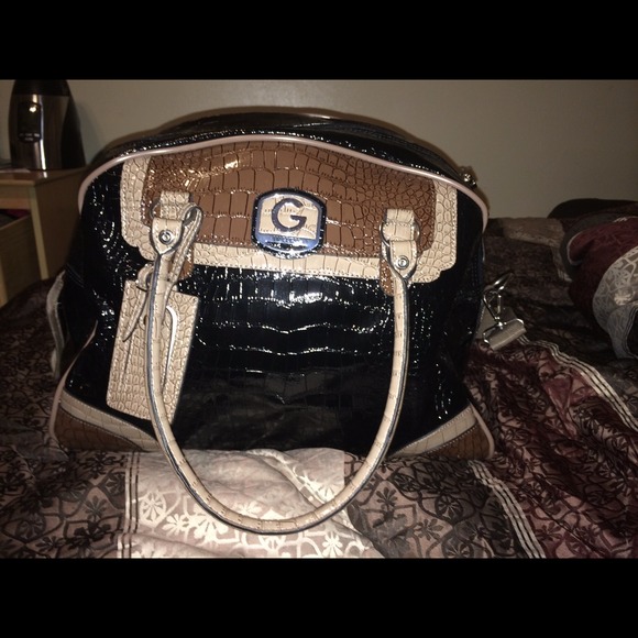 Guess overnight/ tote bag