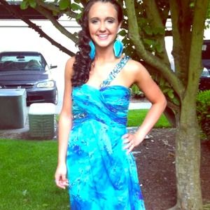 ⭐️Blue and green beaded prom dress ⭐️
