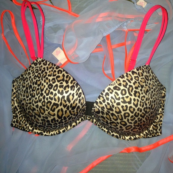 Victoria's Secret Pink Push-Up