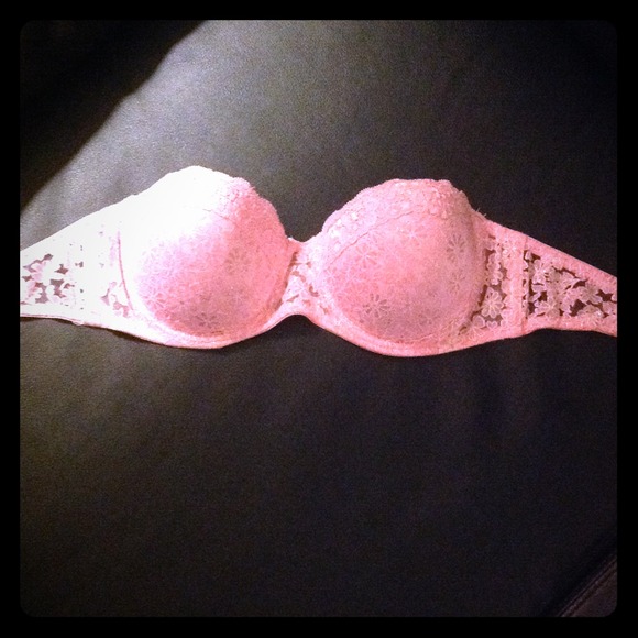 Pink Lace Strapless Bra. Size 34B.