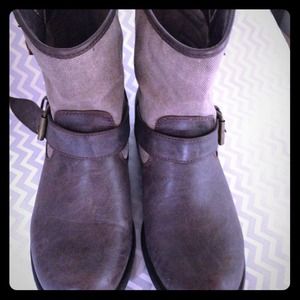 Low cut brown boots, size 8