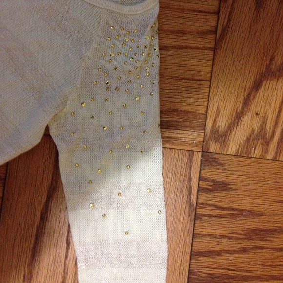 Gorgeous high low top - Picture 3 of 4