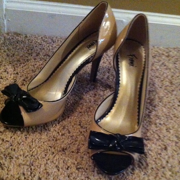 Shoe