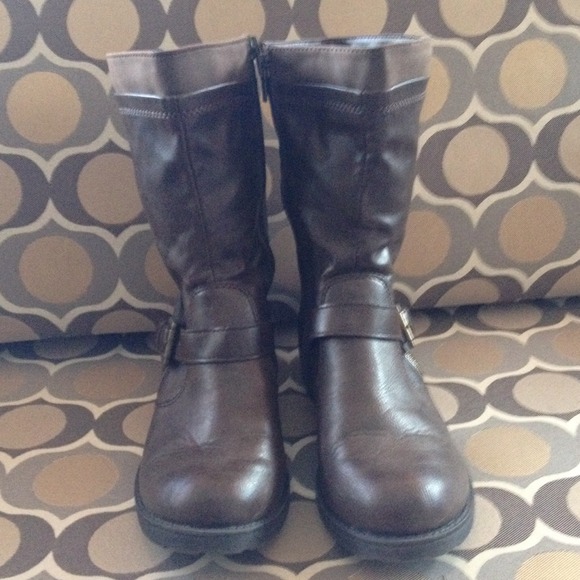 Bass boots - Picture 2 of 2