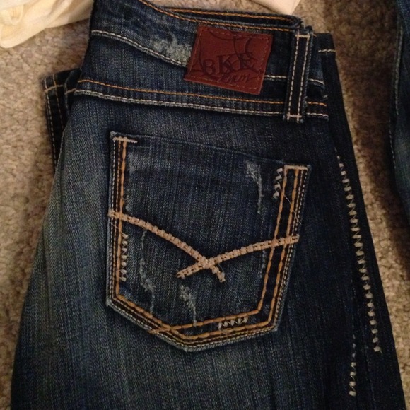New bke jeans.  25 x31 bootcut jeans
