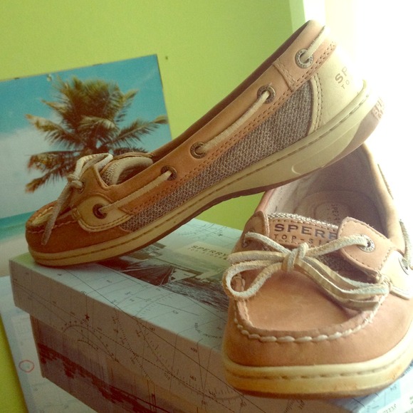 GREAT CONDITION SPERRYS!!!