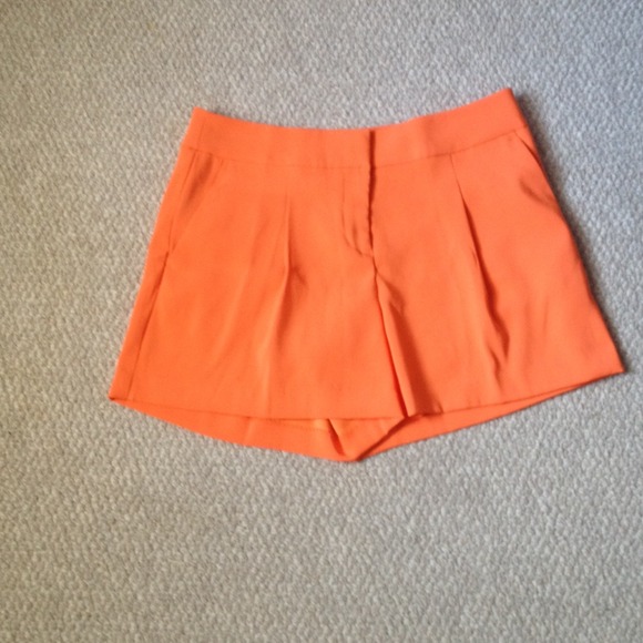 ANNTAYLOR - shorts - Picture 2 of 4