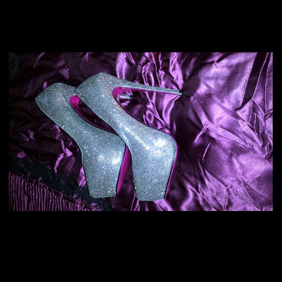Multi glitter heels - Picture 1 of 1