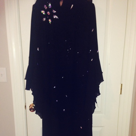 Black abaya