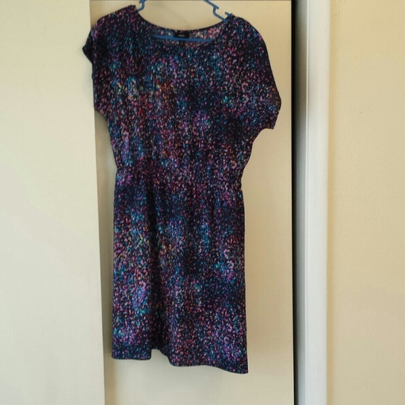Light weight multi color short sleeved dress