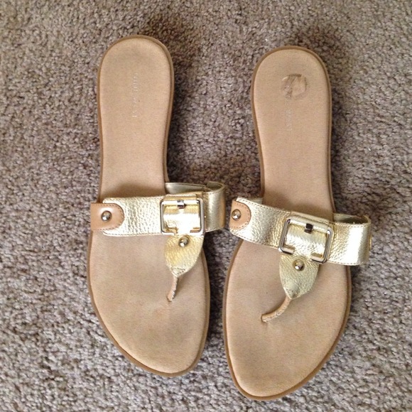 Nine West thong sandals