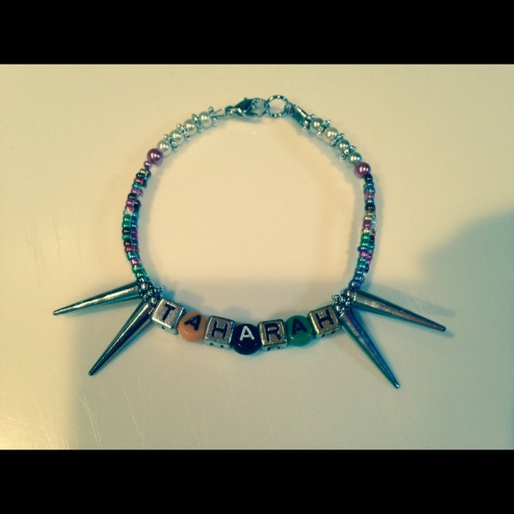 Bracelet
