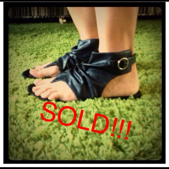 Roxy Gladiator Style Sandal size 9