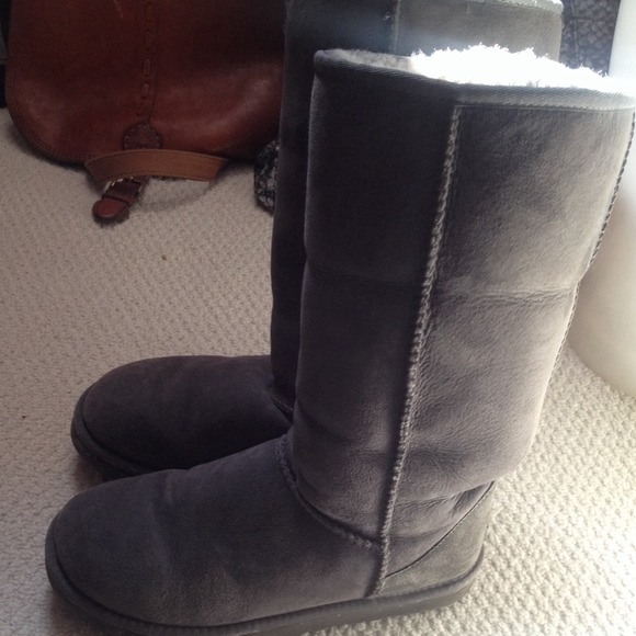 AVAILABLE AUTHENTIC TALL UGGS