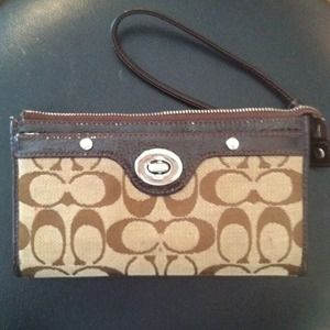 Coach wallet. Good condition