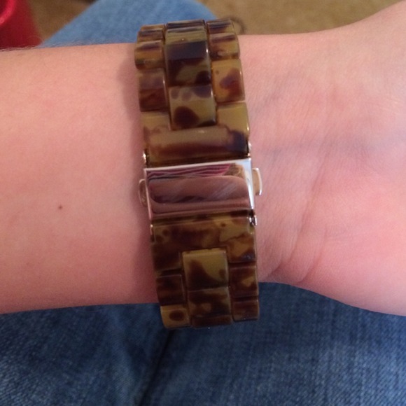 Tortoise Watch - Picture 2 of 4