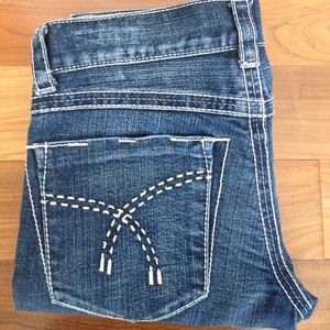 Tag Jeans