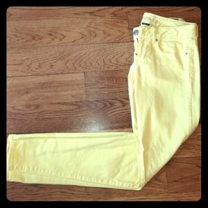 Yellow american eagle skinny jeans