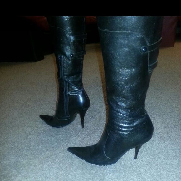 SOLD - Picture 2 of 4