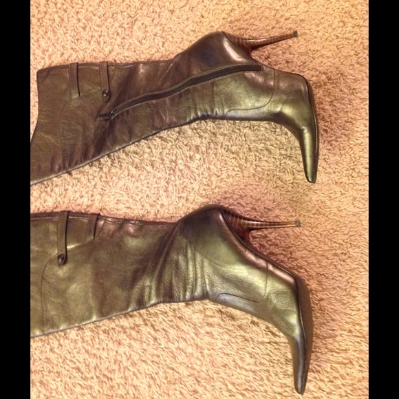 SOLD - Picture 4 of 4