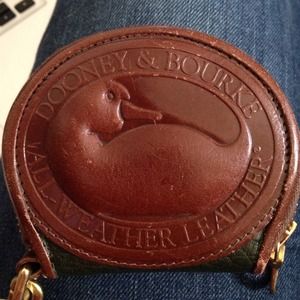 SALE! Vintage Doiney & Bourke coin purse!⬇️⬇️⬇️✨