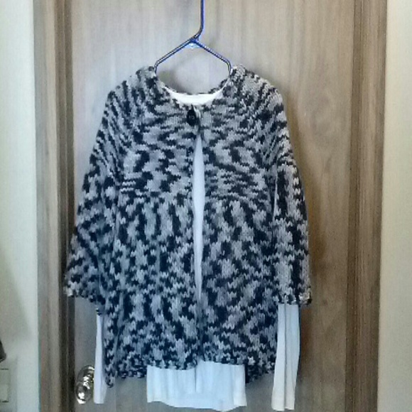 Sweater - Picture 2 of 3