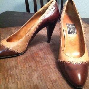 Two toned mocha heels
