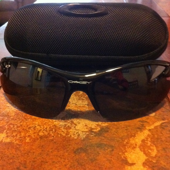 Accessories - Sunglasses and case