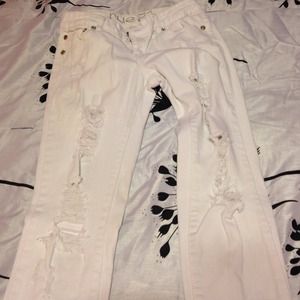 Rue 21 white distressed jeans