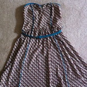 Strapless Aztec dress with belt!