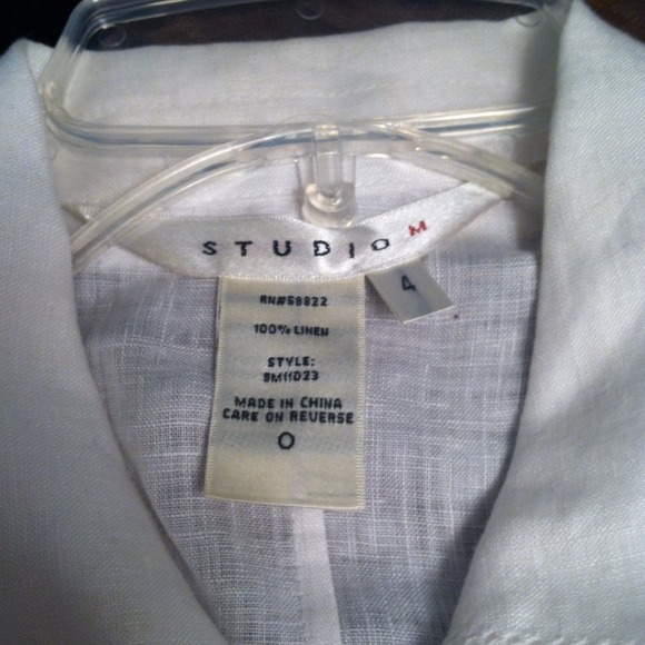 Linen collared button down - Picture 2 of 4