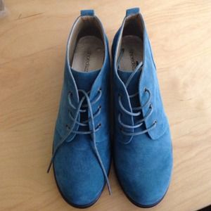 NWOT teal ankle boot