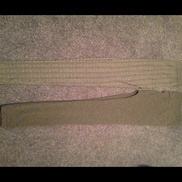 Gray leggings