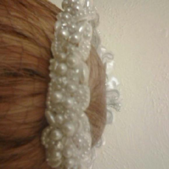 Veil - Picture 3 of 4
