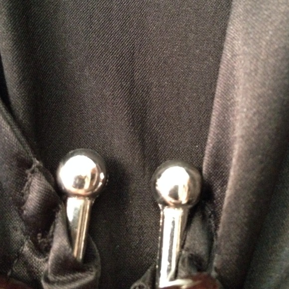 Stretch satin top.with barbell detail. - Picture 3 of 3