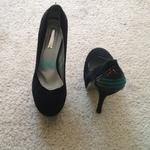 Halston Platform in blk suede