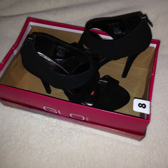 Super hot booties - Picture 3 of 4