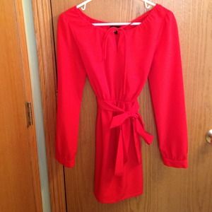 ✨✨SOLD IN BUNDLE!Super cute!!! Cinched waist dress