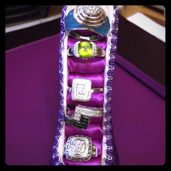 White gold , diamond collections