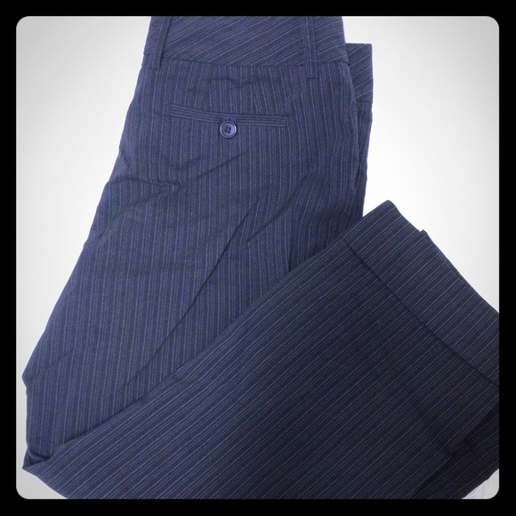 REDUCED!  LOFT pinstripe cropped pant