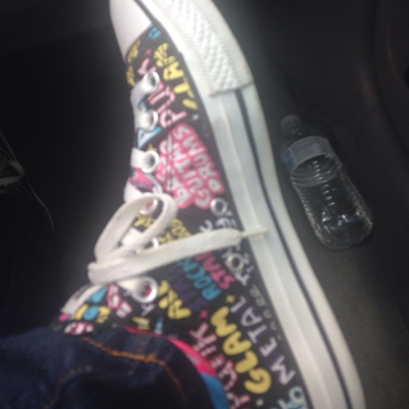 Converse size 8us