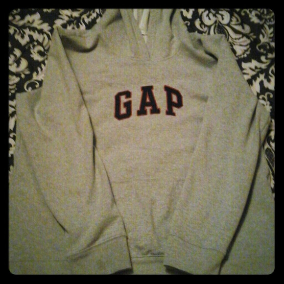 Bundle gap hoodie and pink layered tank