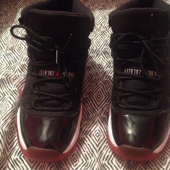Jordans Bred 11s